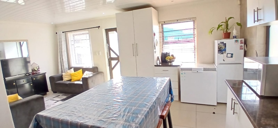 3 Bedroom Property for Sale in New Woodlands Western Cape